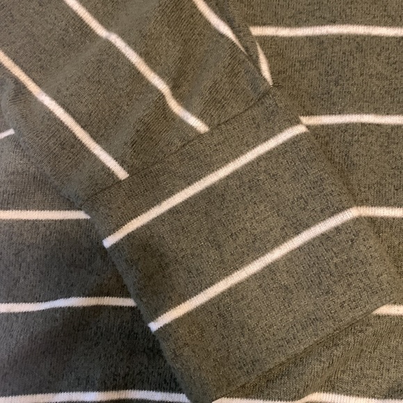 Dolman Top - Picture 3 of 4